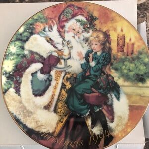 1994 Christmas plate, the wonder of Christmas Avon